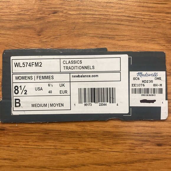 New Balance Suede 574 x Madewell sneakers in rain cloud/white - Picture 14 of 14